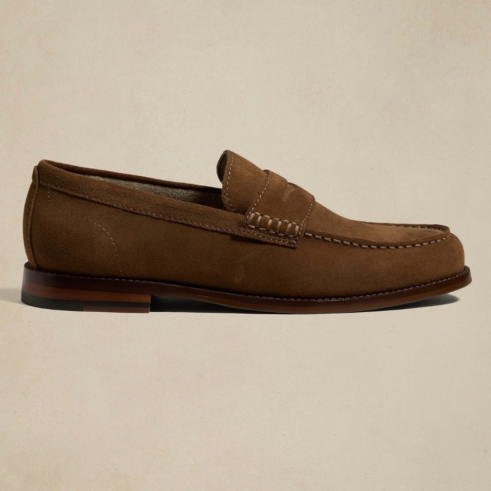 Banana Republic Suede Penny Loafer - Cognac color, Men’s size 8.  NIB.